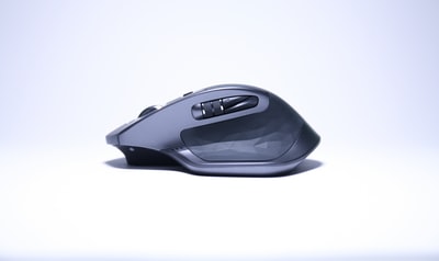 コンピュータのデフォルトのマウスをどのように変更しますか